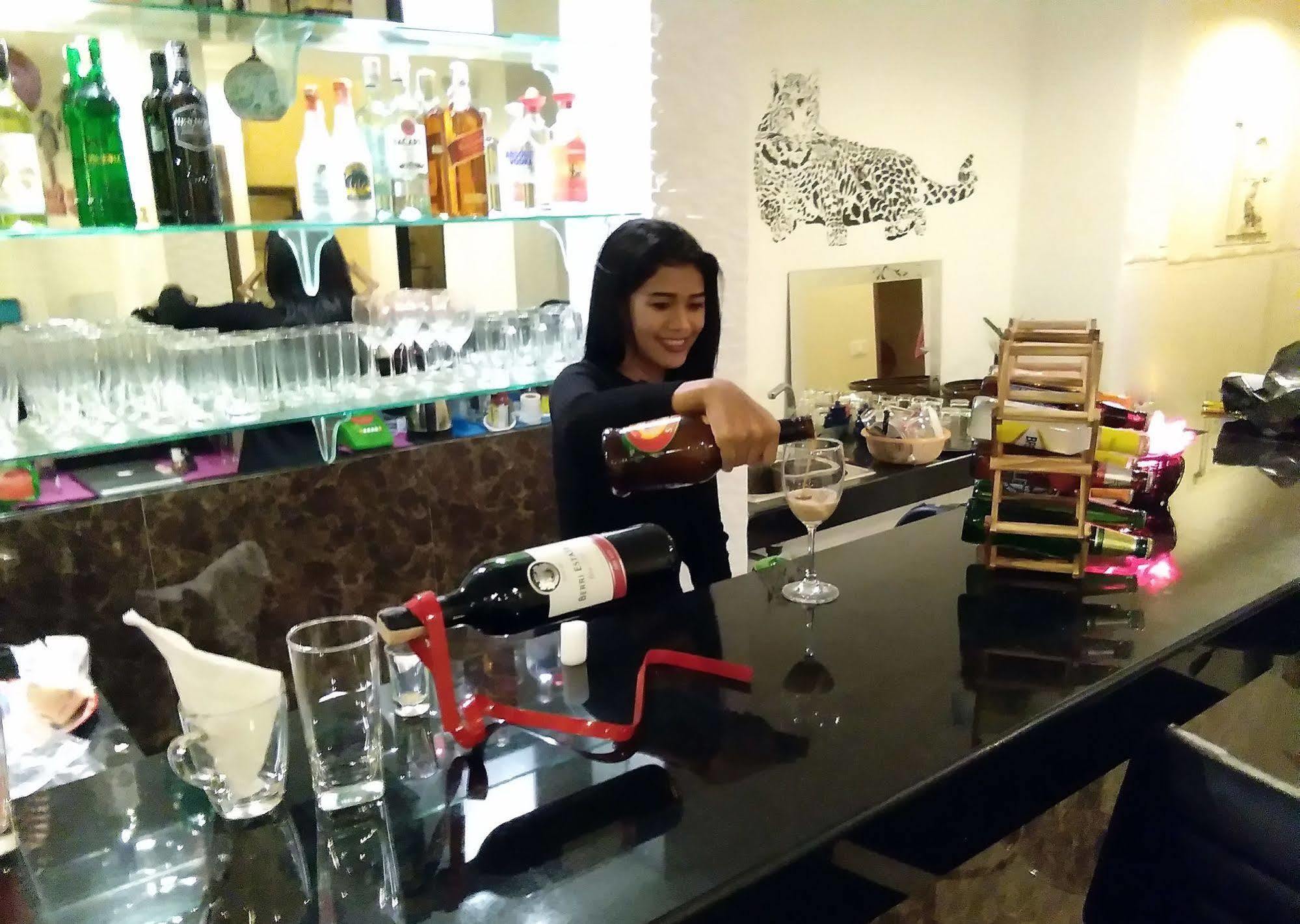 The Shades Bed And Breakfast Boutique Hotel Patong Exteriér fotografie